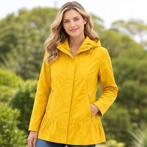 Crown & Ivy Women’s XL Hooded Yellow Jacket – New Without Tags Hideaway Hood